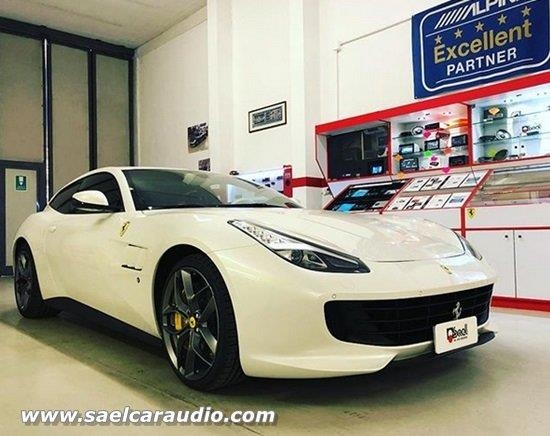 51452408_ferrari-gtc4lussot-antifurto-satellitare.jpg